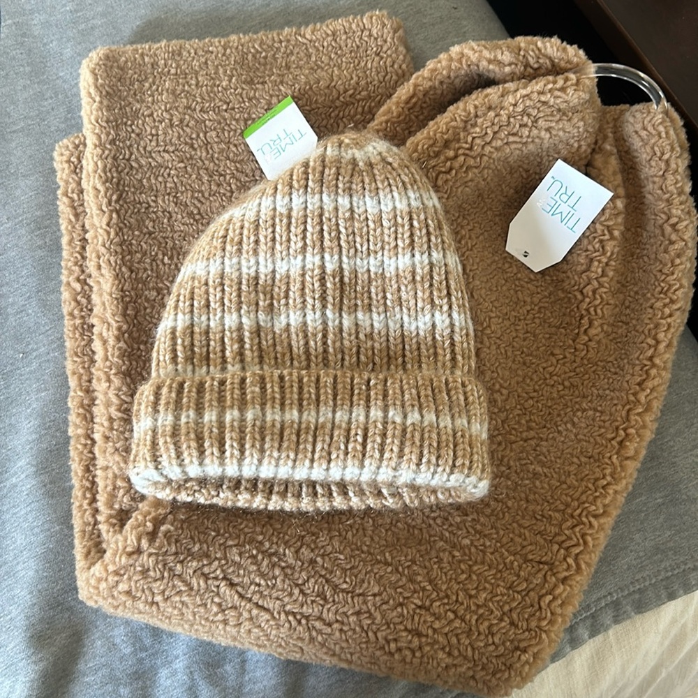 Tan Scarf & Hat Set